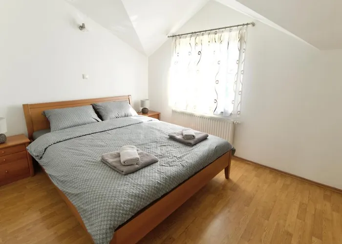 Relax House Nizic ヴィラ