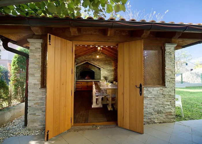 Relax House Nizic ヴィラ