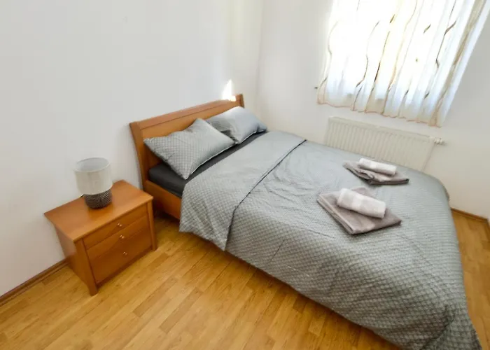 Relax House Nizic ヴィラ