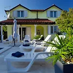 וילה Relax House Nizic *